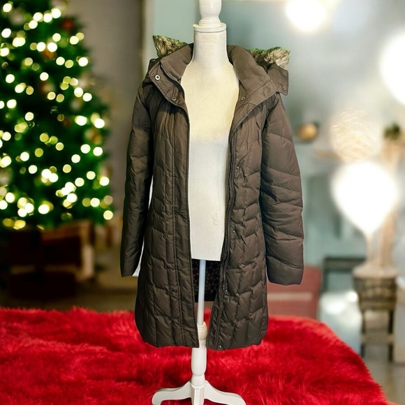 Eddie Bauer ‘Lodge’ Goose Down-Filled Winter Parka in Chocolate Brown Size M - Picture 4 of 16